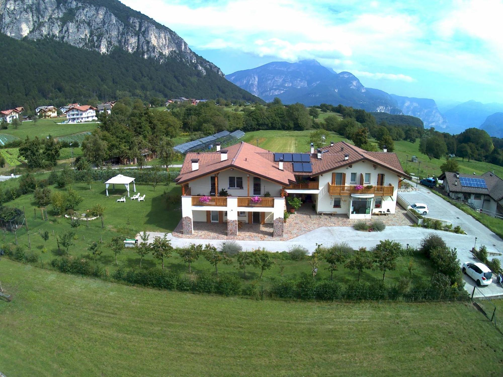 Agriturismo Girasole Fai della Paganella Luaran gambar